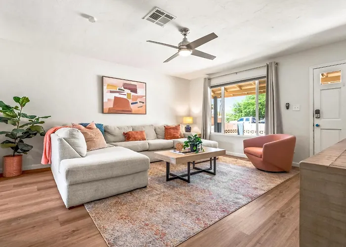 5br Sleeps 10 Hot Tub Fire Pit Games & Walk To Asu Holiday home Tempe