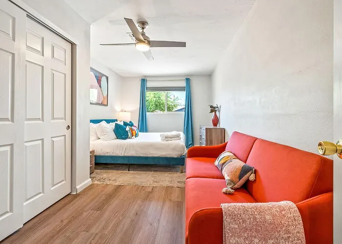 5br Sleeps 10 Hot Tub Fire Pit Games & Walk To Asu Holiday home *