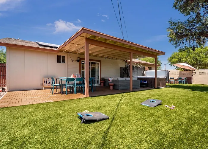 Holiday home 5br Sleeps 10 Hot Tub Fire Pit Games & Walk To Asu *